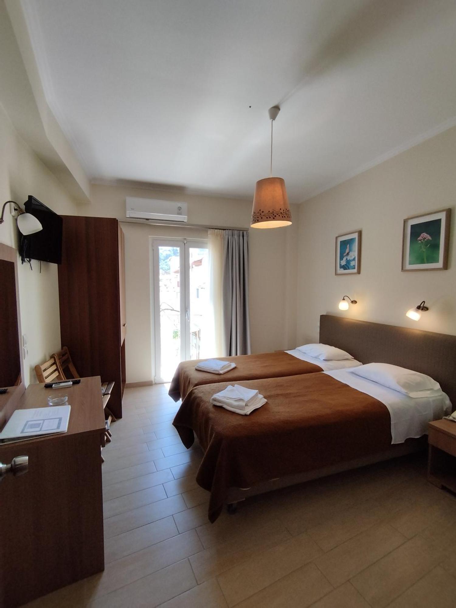Ilios Hotel Лакка Экстерьер фото